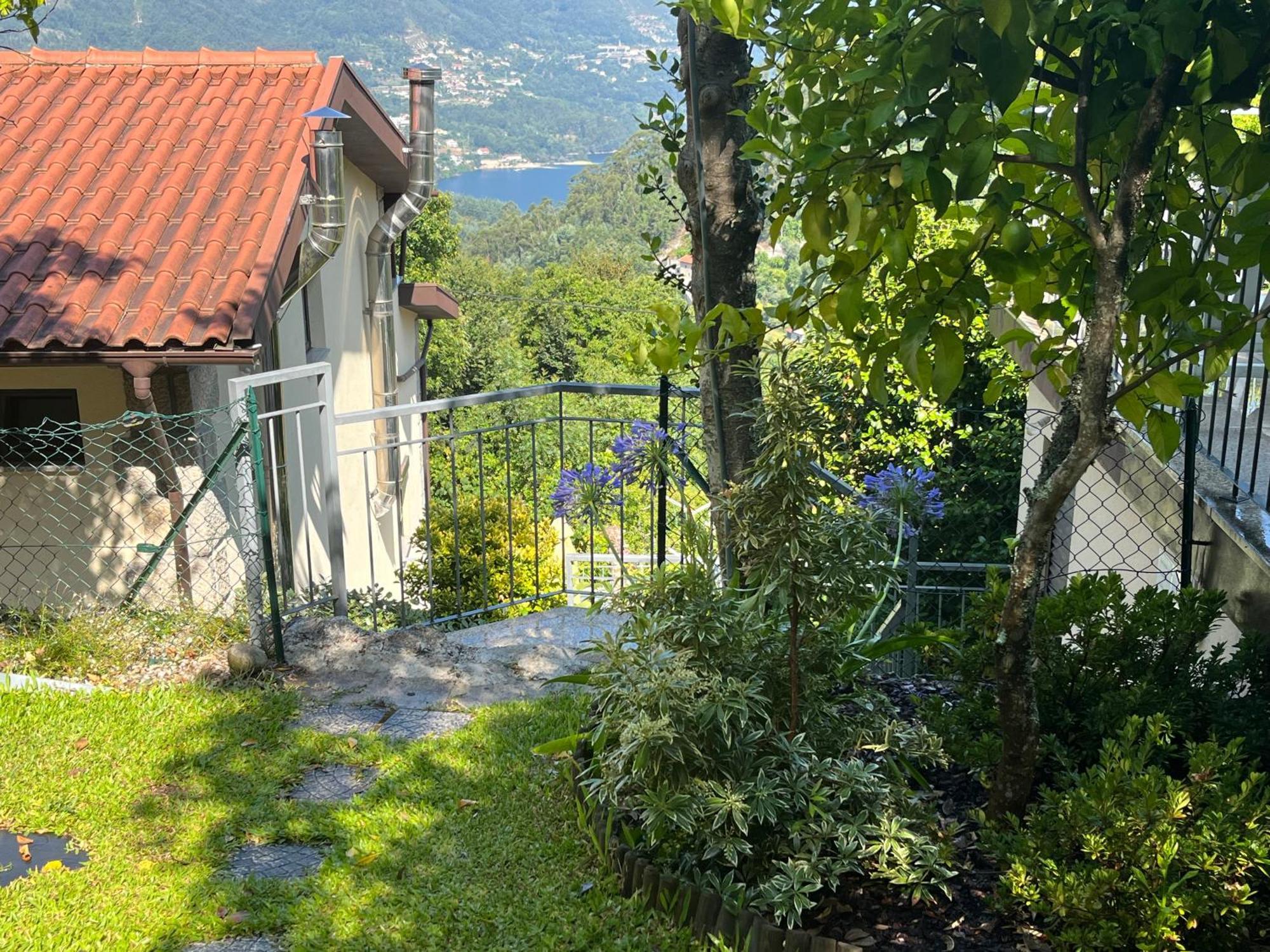 Casa De Casarelhos - Vistas Rio, Campo E Montanha - Lareira Appartement Geres Buitenkant foto