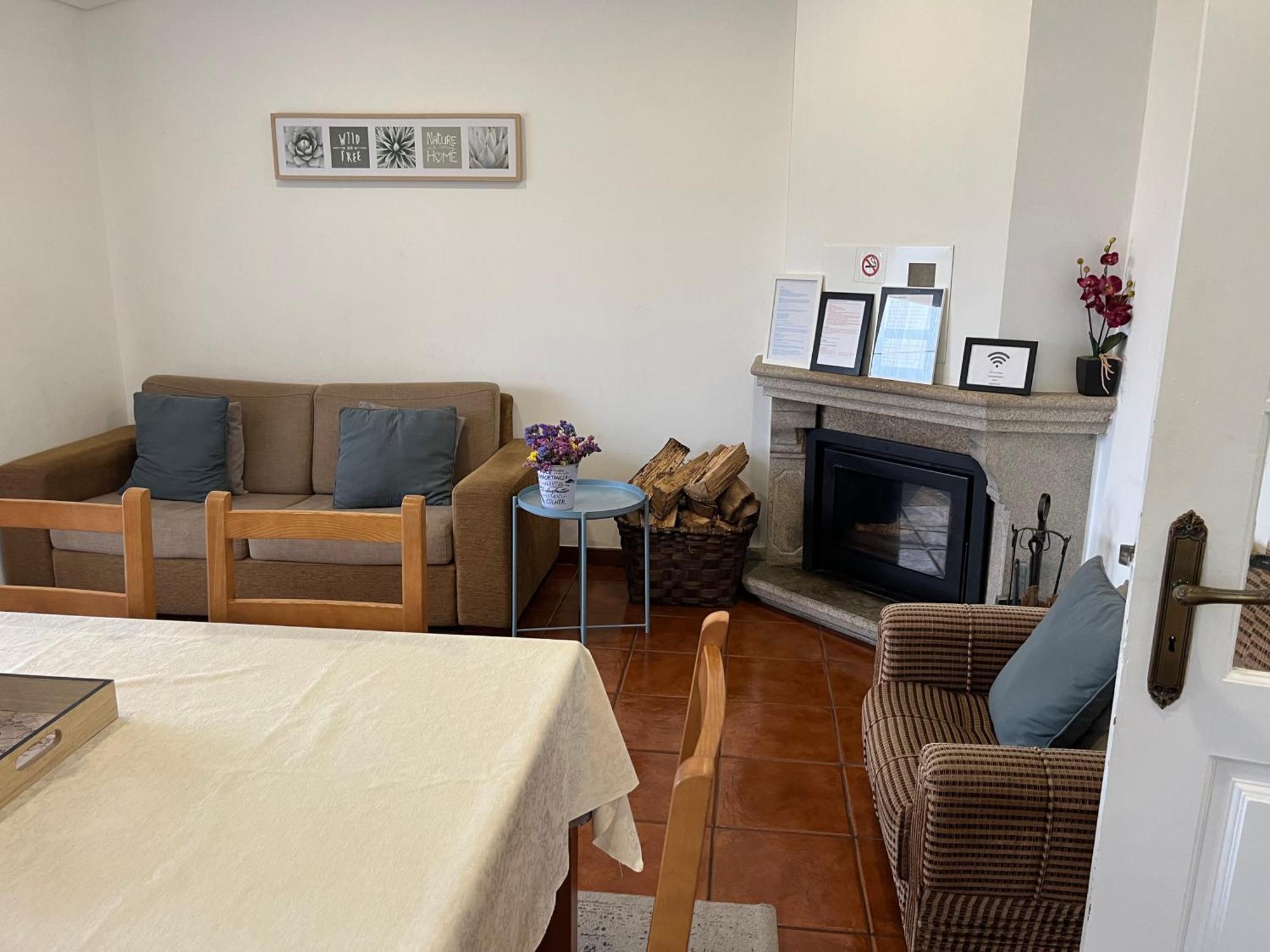Casa De Casarelhos - Vistas Rio, Campo E Montanha - Lareira Appartement Geres Buitenkant foto