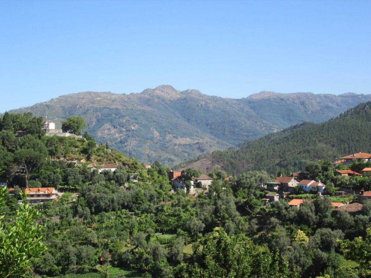 Casa De Casarelhos - Vistas Rio, Campo E Montanha - Lareira Appartement Geres Buitenkant foto